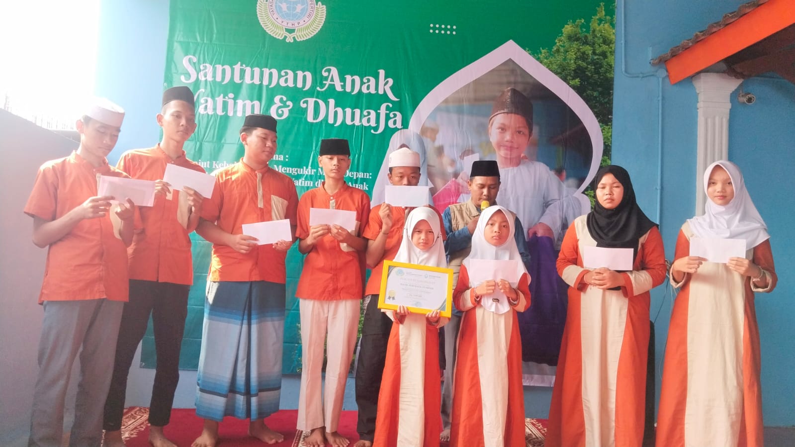 BELAJAR ADAB SEJAK DINI: SUASANA HANGAT DI TPA YAYASAN TUNAS HARAPAN PERTIWI